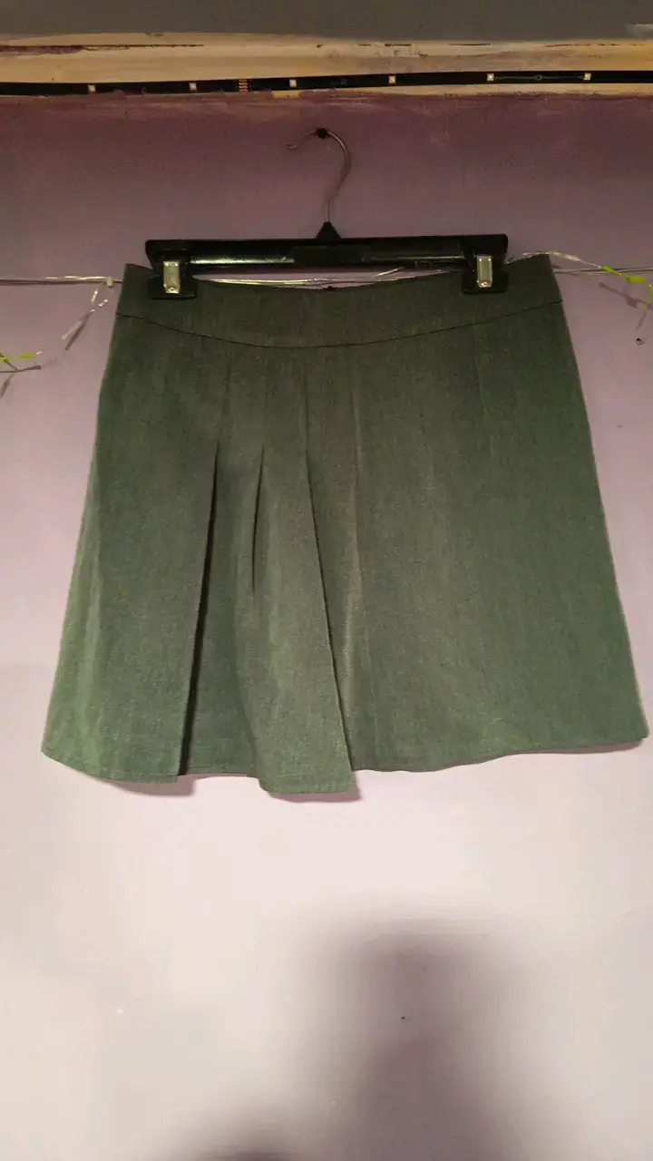 Falda plisada gris elegante - 1