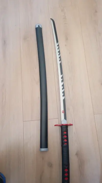 Katana de anime kimetsu no yaiba y one piece - miniatura 1