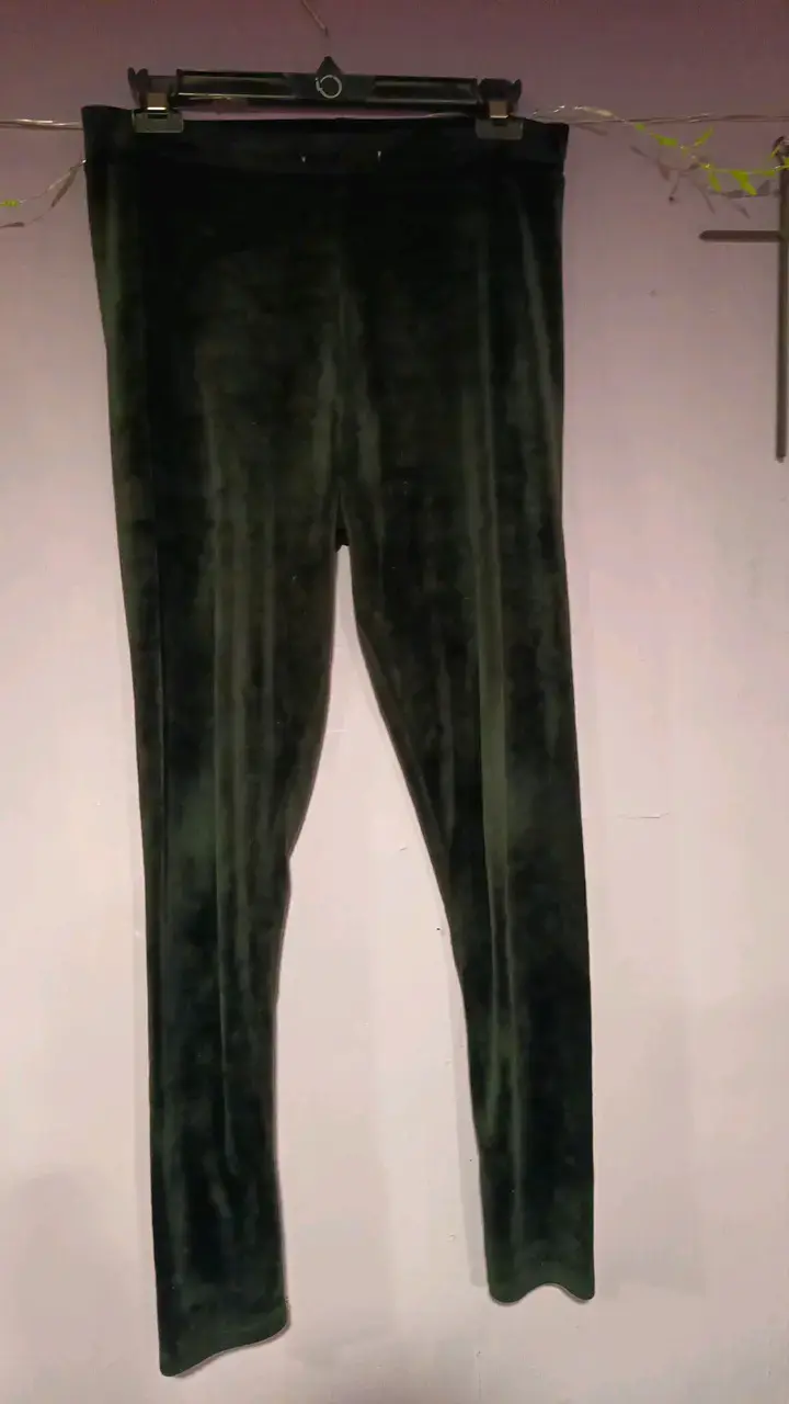 Pantalones de terciopelo negro - 1