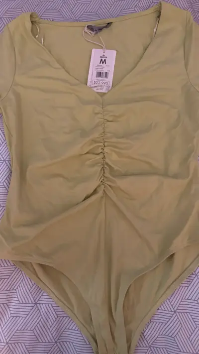Body verde oliva  talla M - miniatura 1