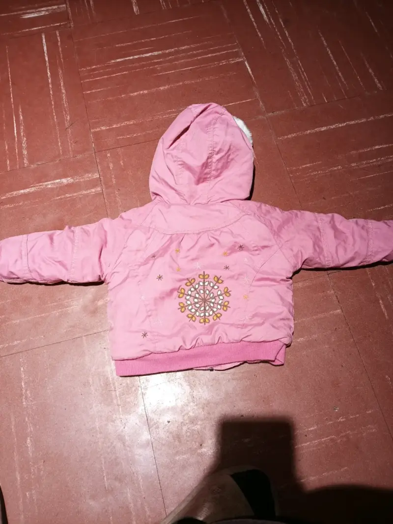 Chaqueta rosada para bebé talla 6 meses - 2
