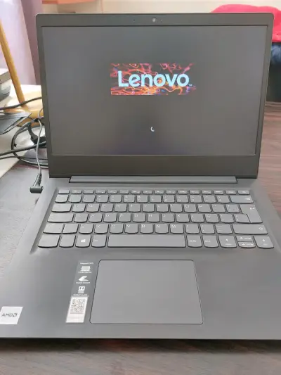 Laptop Lenovo Ideapad S145 AMD Ryzen - miniatura 1