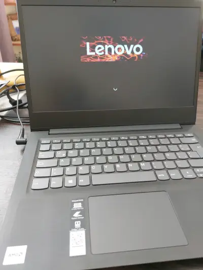 Laptop Lenovo Ideapad S145 AMD Ryzen - miniatura 4