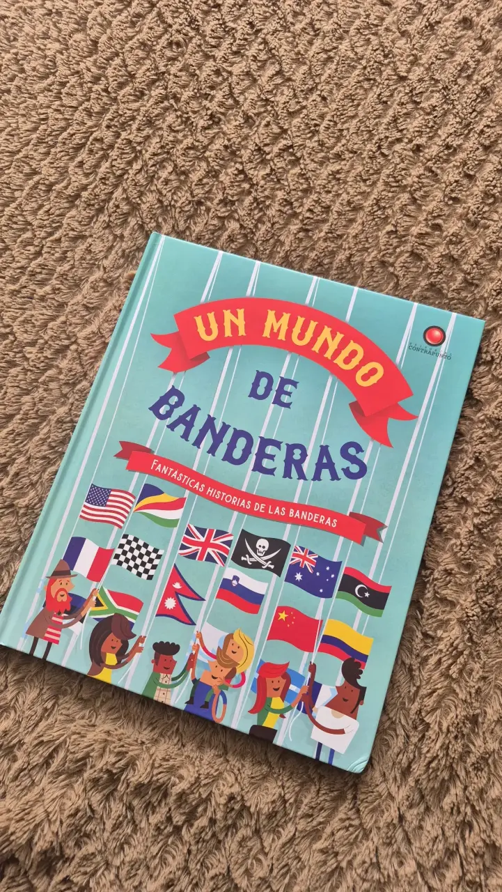 Libro Un Mundo de Banderas para niños