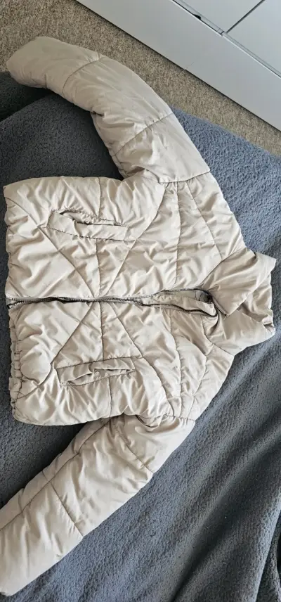 Chaqueta acolchada beige para mujer talla S - miniatura 1