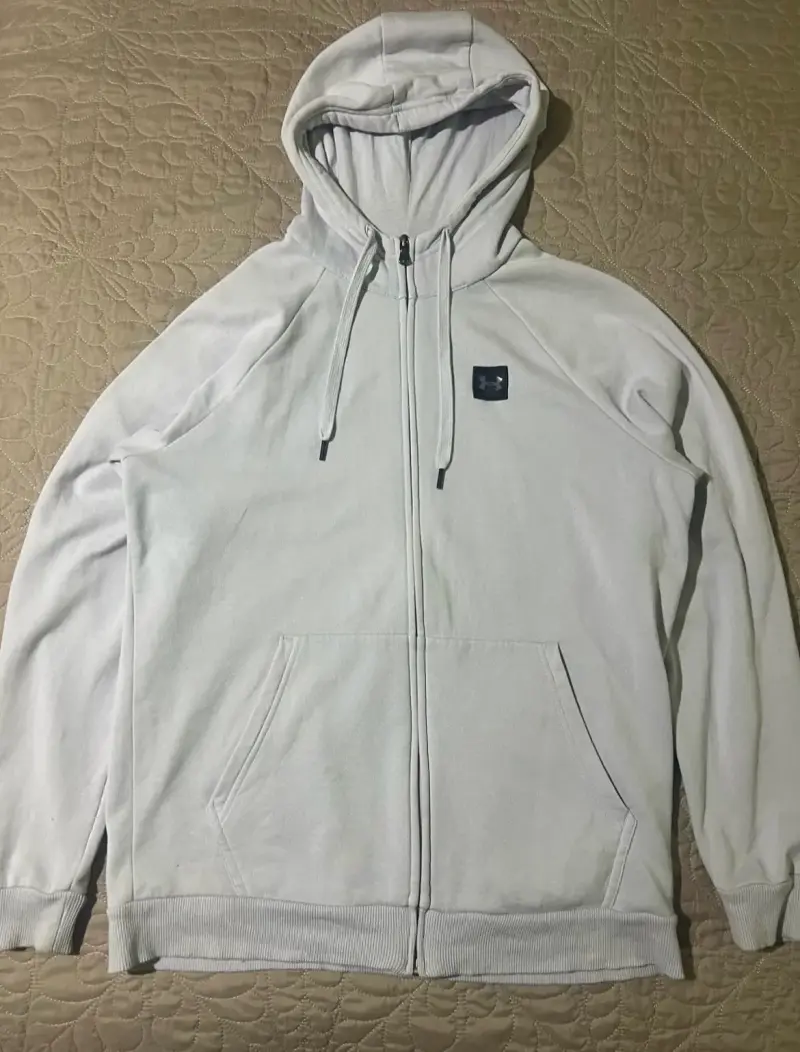 Polerón con capucha Under Armour gris claro - 1