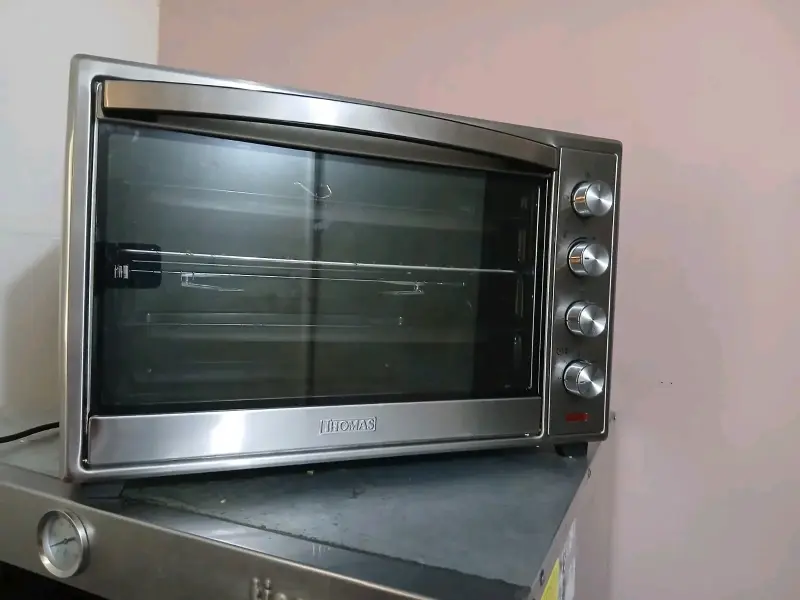 Horno eléctrico Thomas de acero inoxidable - 1