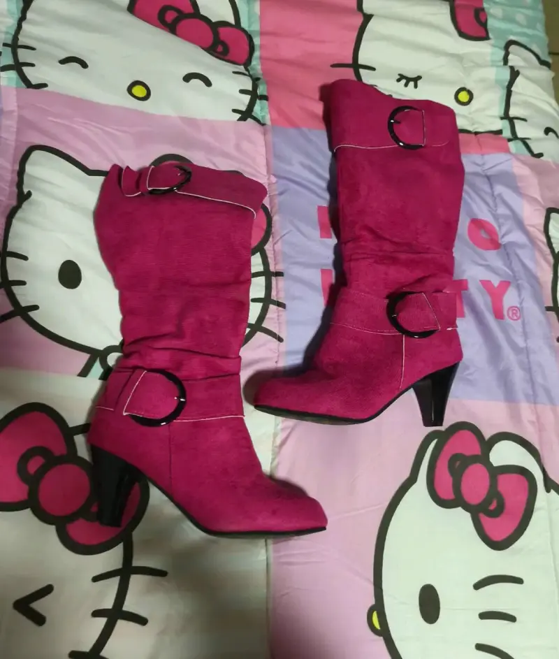 Botas fucsias de tacón alto con hebilla - 3