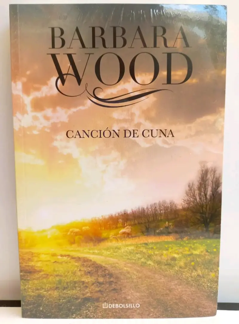 Libros Barbara Wood: Canción de Cuna y Perros y Chacales - 2