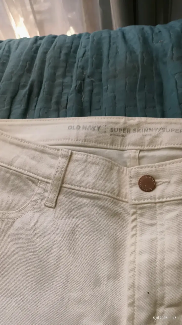 Jeans Old Navy super skinny blancos - 1