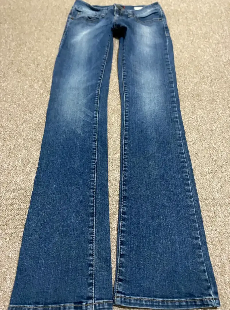 Jeans azules Guess low rise para mujer - 3