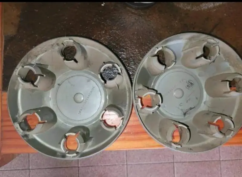 Tapacubos Chevrolet originales usados - 2