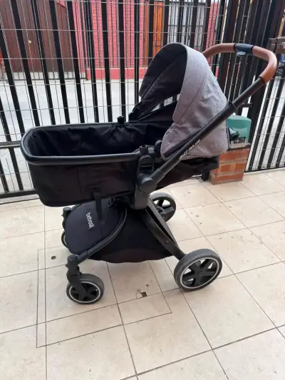 Coche de bebé con manillar ajustable - miniatura 2