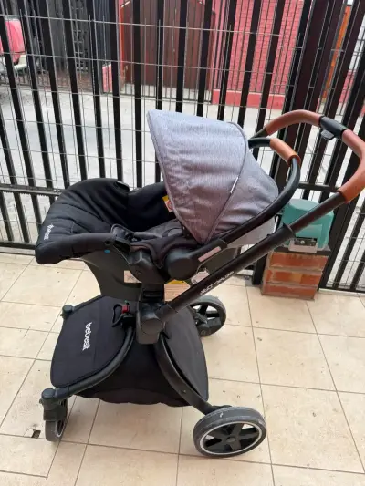 Coche de bebé con manillar ajustable - miniatura 6