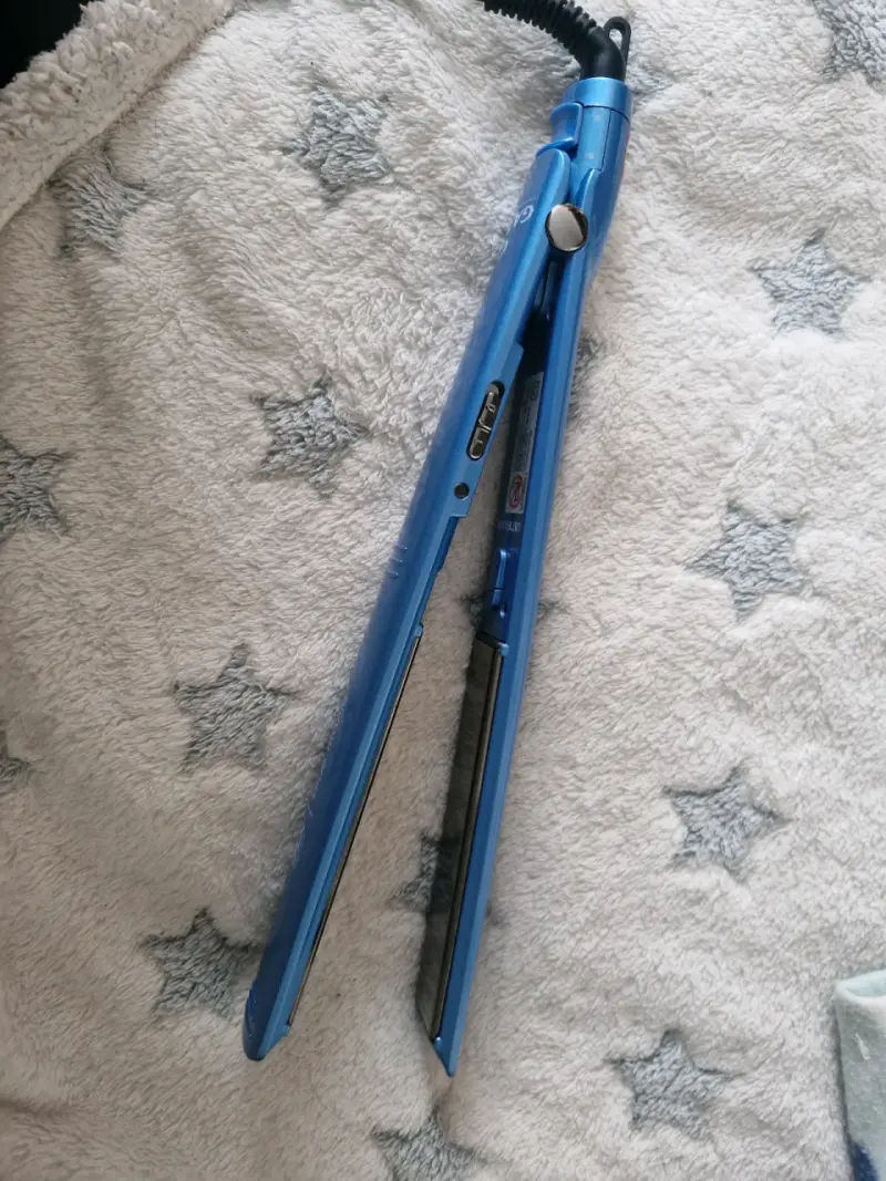Plancha de pelo GAMA Blue Titano 3D Therapy - 2