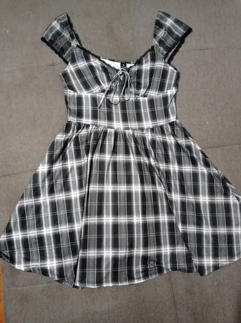 Vestido corto a cuadros estilo casual - 2
