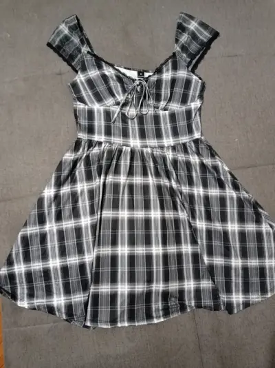 Vestido corto a cuadros estilo casual - miniatura 2