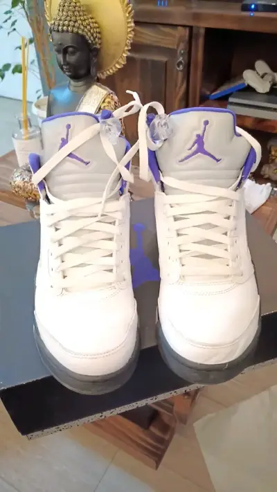 Zapatillas jordan retro 5 white/dark concord/black - miniatura 1