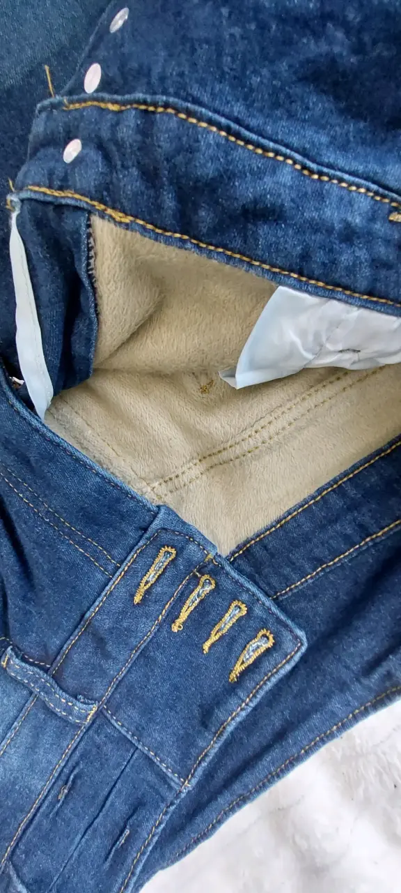 Pantalones de mezclilla con forro térmico