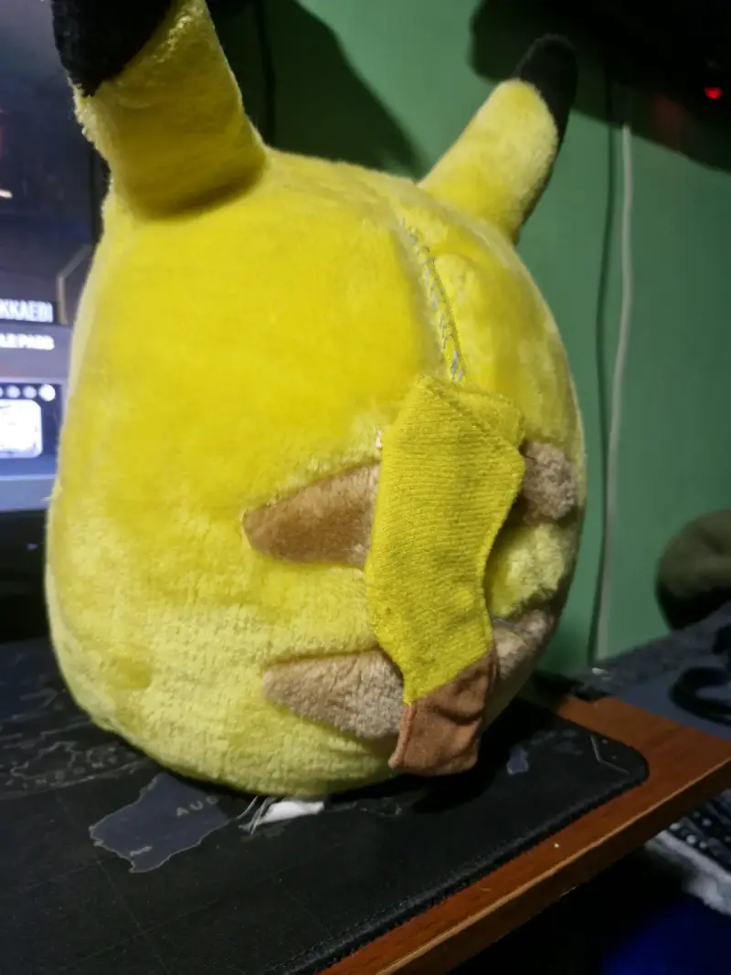 Peluche Pikachu Pokémon amarillo - 3