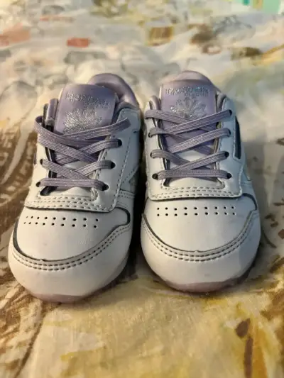 Zapatillas infantiles con luces LED - miniatura 3