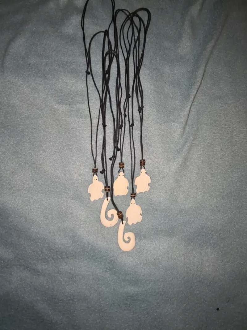 Collares con colgantes de tortuga y espiral - 2