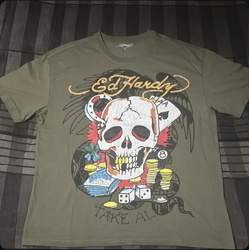 Polera Ed Hardy con diseño de calavera - 1