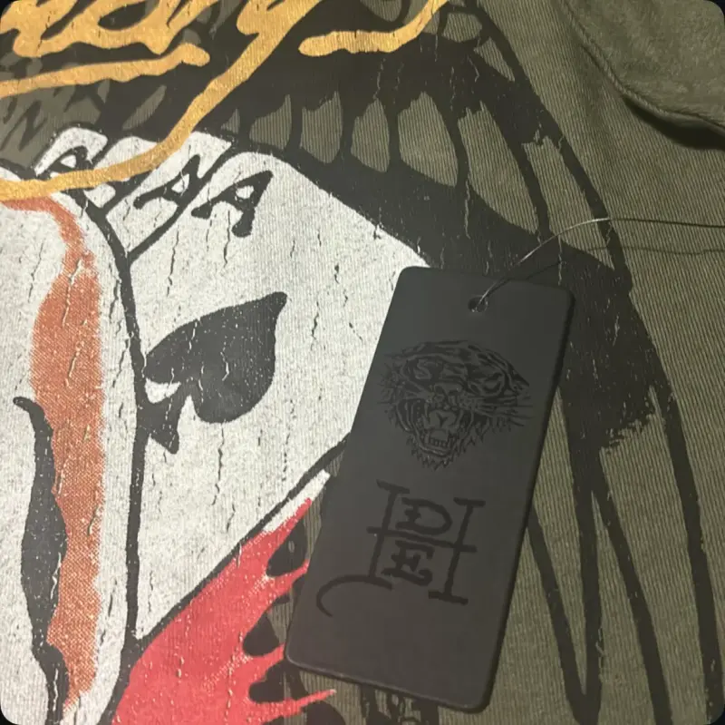 Polera Ed Hardy con diseño de calavera - 3