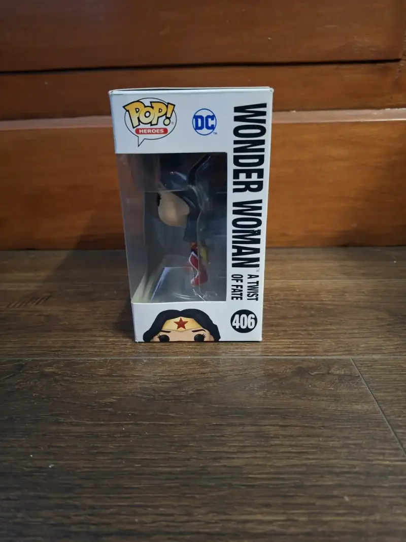 Funko Pop Wonder Woman 406 en caja original - 2