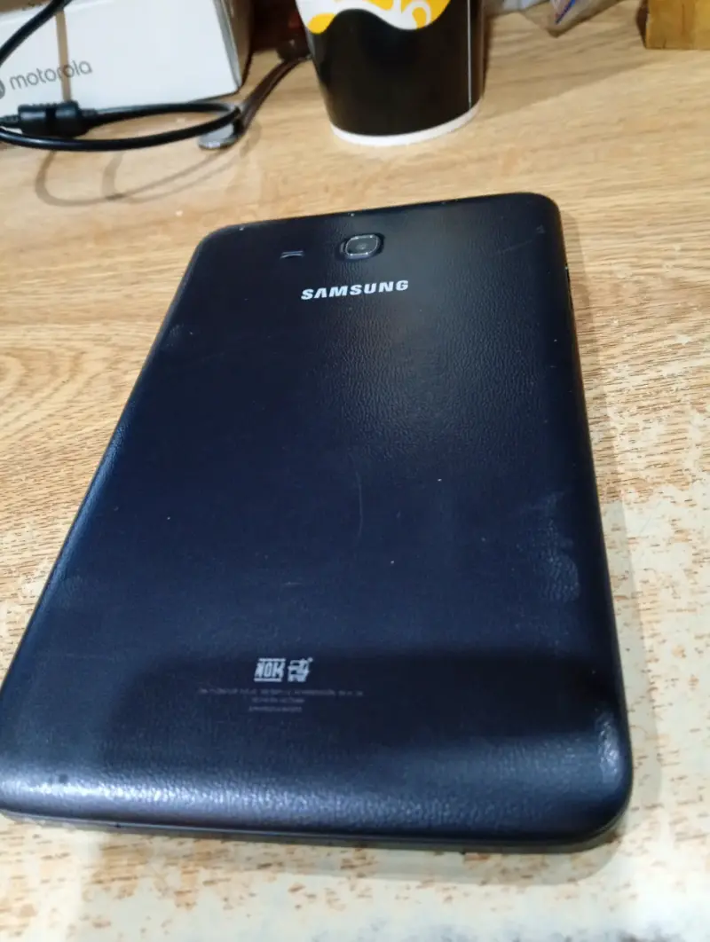 Tablet Samsung Galaxy Tab en buen estado - 3