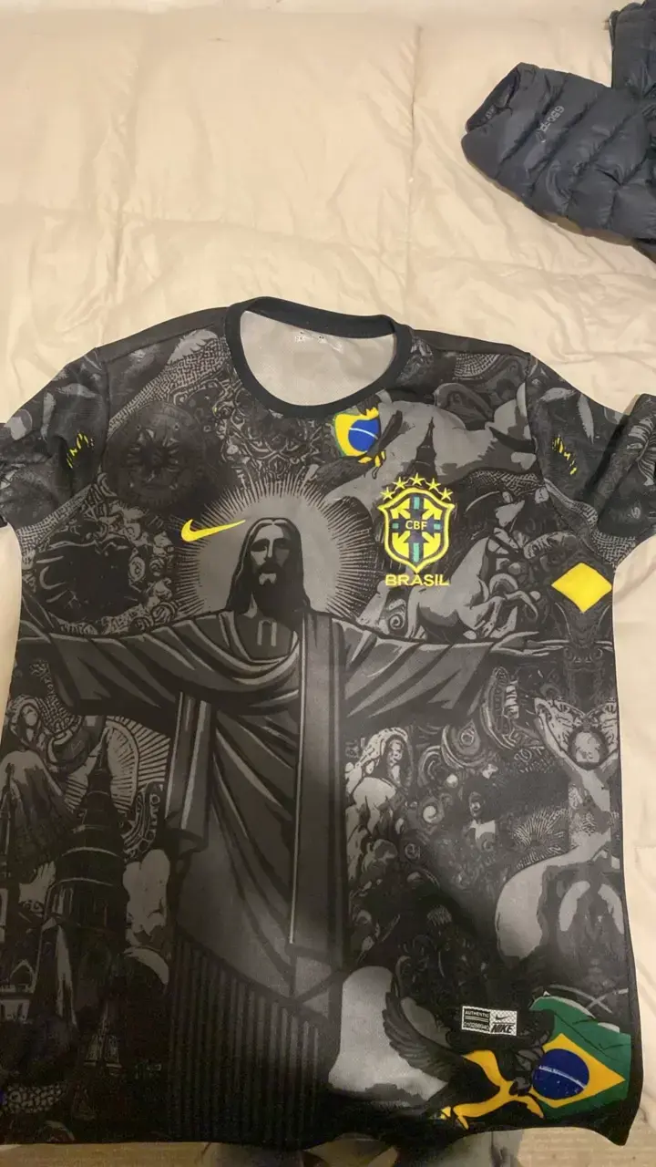 Polera Nike Brasil edición especial - 1