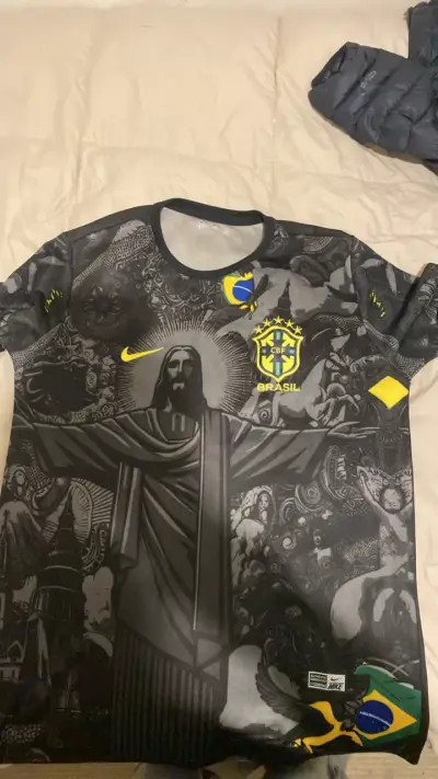 Polera Nike Brasil edición especial - miniatura 1