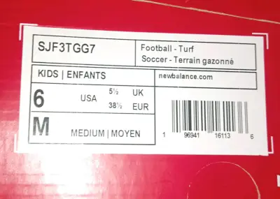 Zapatillas de fútbol New Balance Furon plateadas. - miniatura 2