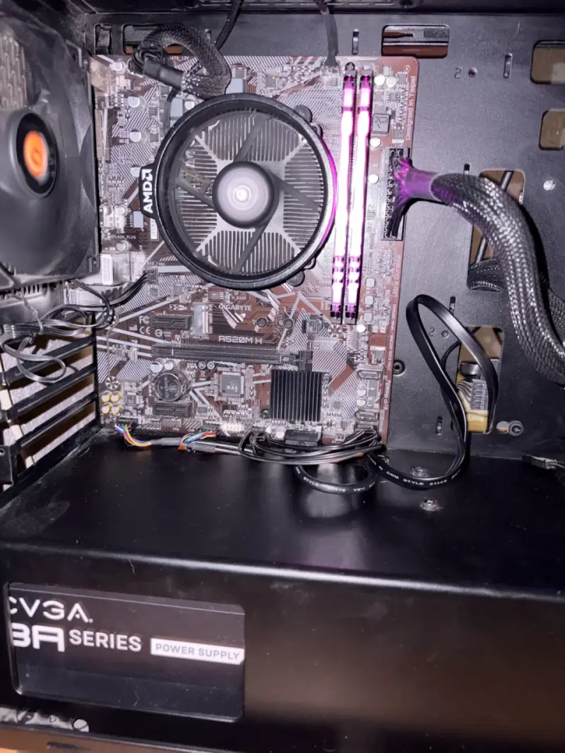 PC GAMER/MULTITAREA - 1