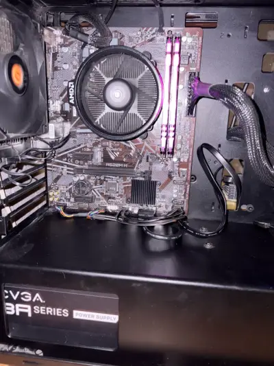 PC GAMER/MULTITAREA - miniatura 1