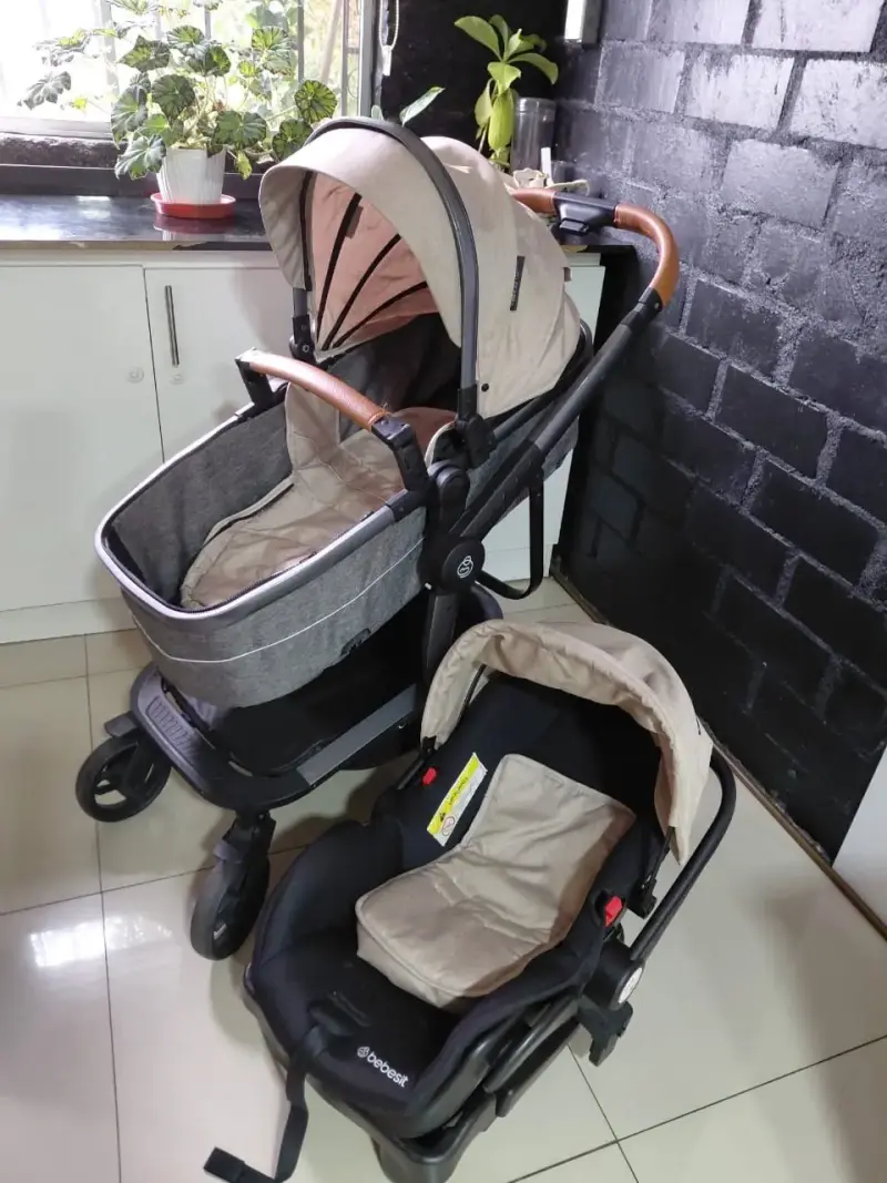 Coche de bebé 2 en 1 con silla de auto mod. Taurus - 1