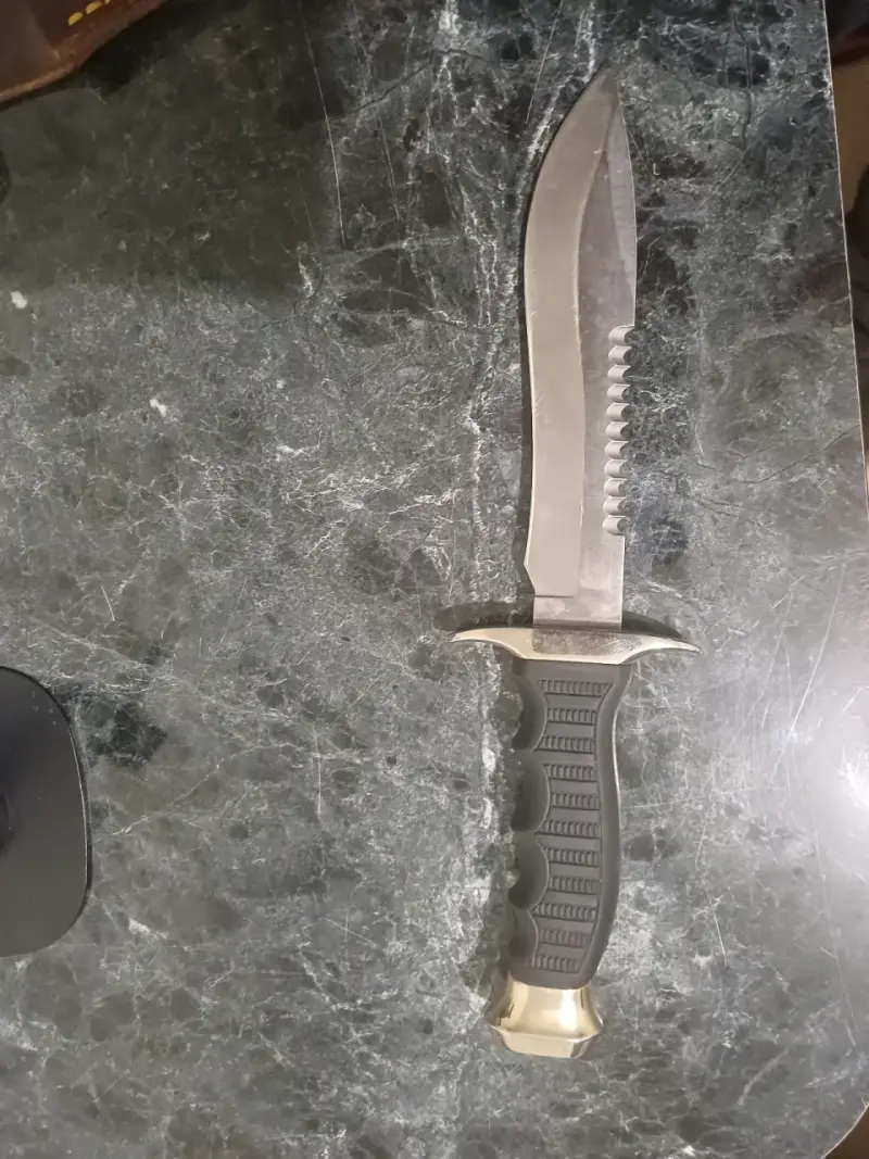 Cuchillo de supervivencia con mango ergonómico mar - 1