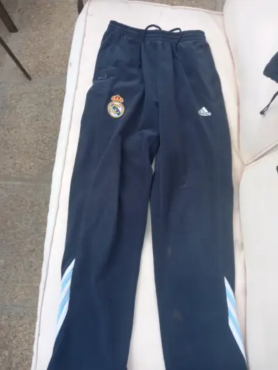 Chaqueta Adidas Real Madrid azul y celeste - miniatura 4