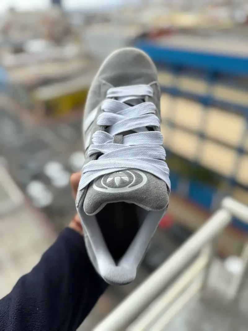 Zapatillas deportivas grises de gamuza - 3