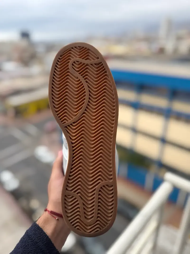 Zapatillas deportivas grises de gamuza - 5