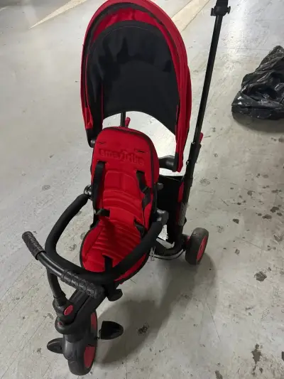 Triciclo infantil SmarTrike rojo con manillar - miniatura 1