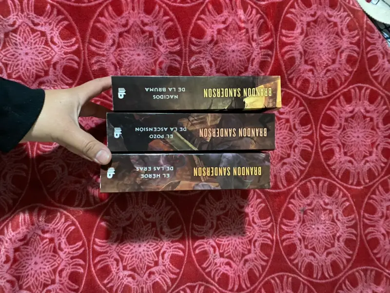 Trilogía Mistborn de Brandon Sanderson - 3
