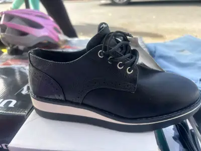 Zapatos negros de cuero Marquis talla 36 - miniatura 2