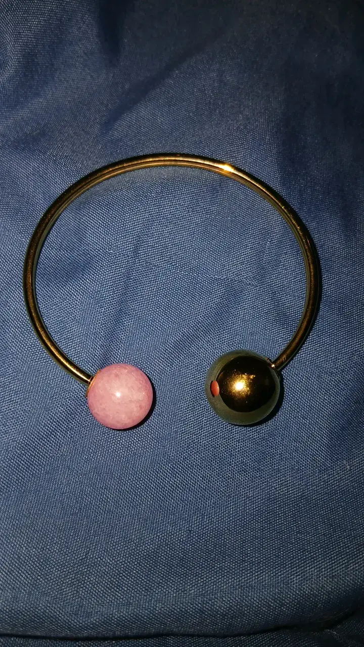 Pulsera Michael Kors dorada con esfera rosa - 5