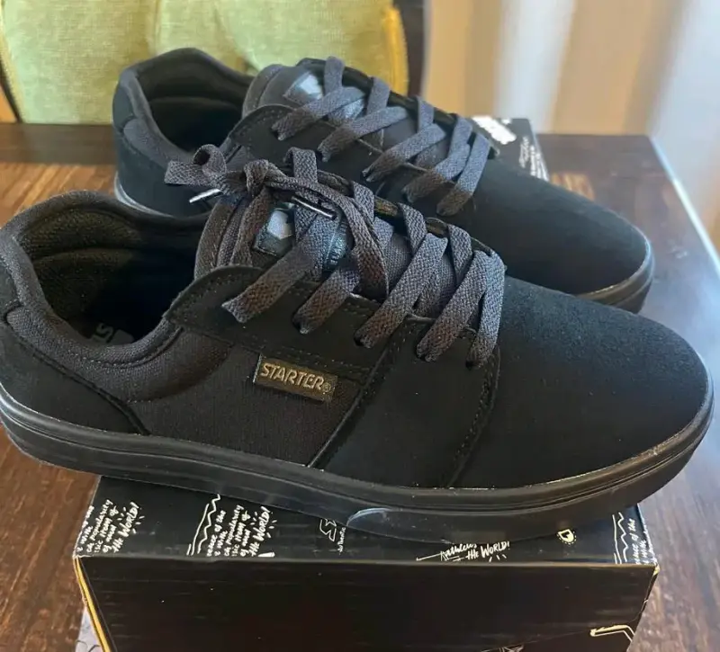 Zapatillas negras Starter urbanas - 2