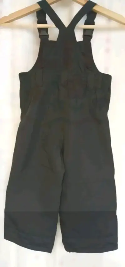 Overol infantil negro con tirantes ajustables - miniatura 2