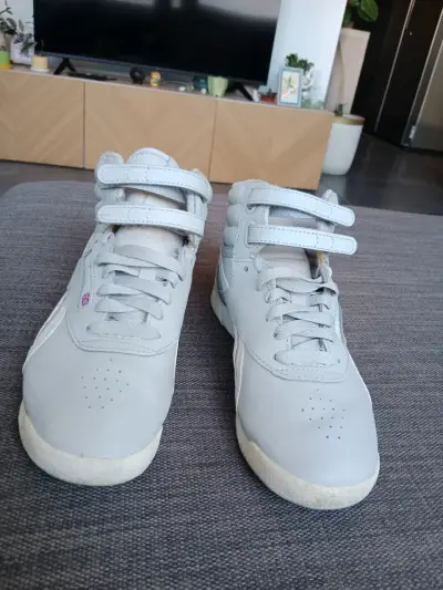 Zapatillas Reebok Clásicas Celestes - miniatura 3