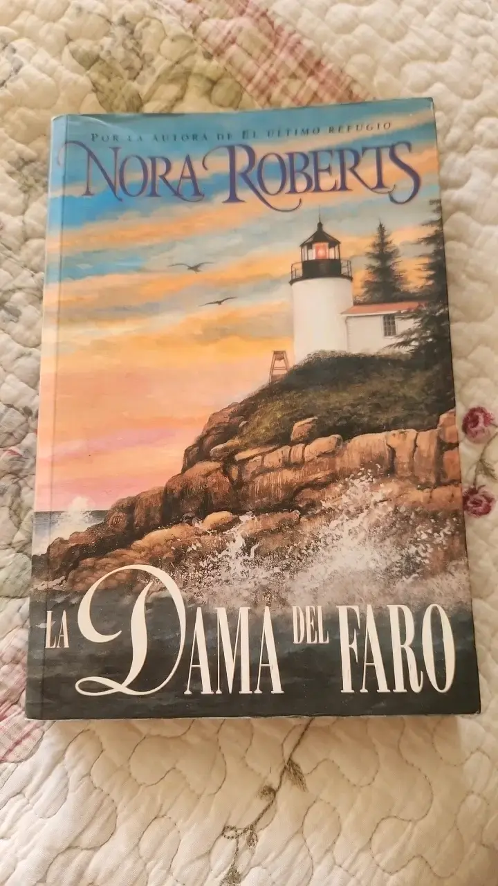 Libro 'La Dama del Faro' de Nora Roberts