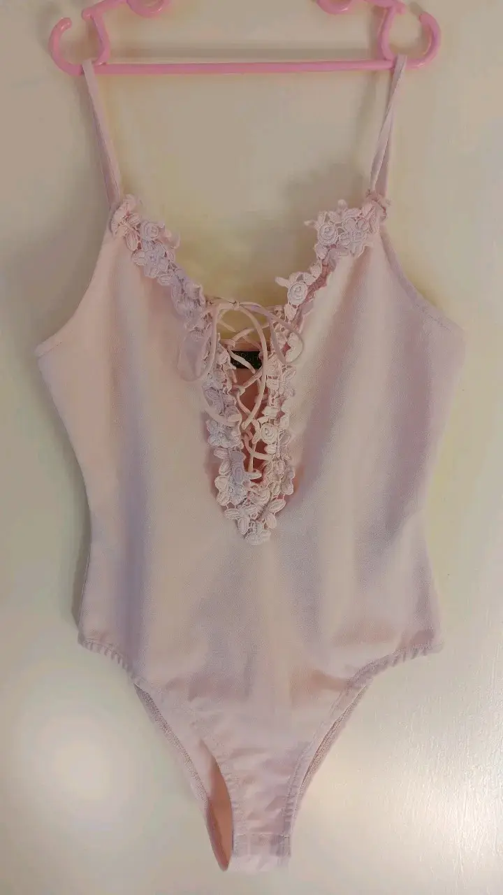 Body rosa con encaje floral talla 36 - 1