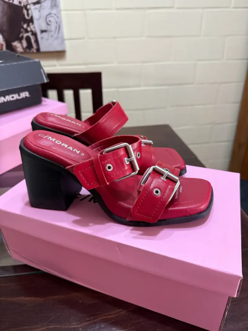 Sandalias rojas de tacón C/moran - 1
